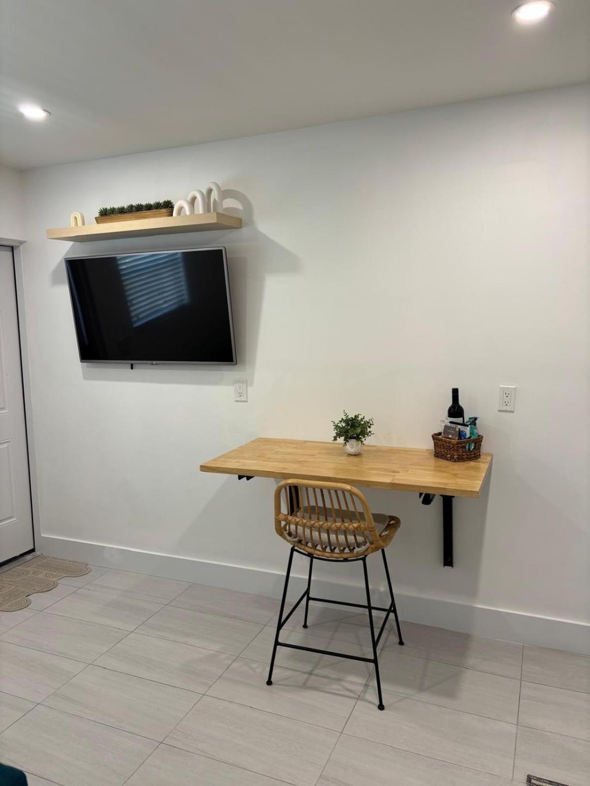 Cozy Tiny Home Cape Coral Bagian luar foto